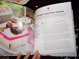 Amazon.com: American Girl Baking: Recipes for Cookies, Cupcakes &amp; More ...
