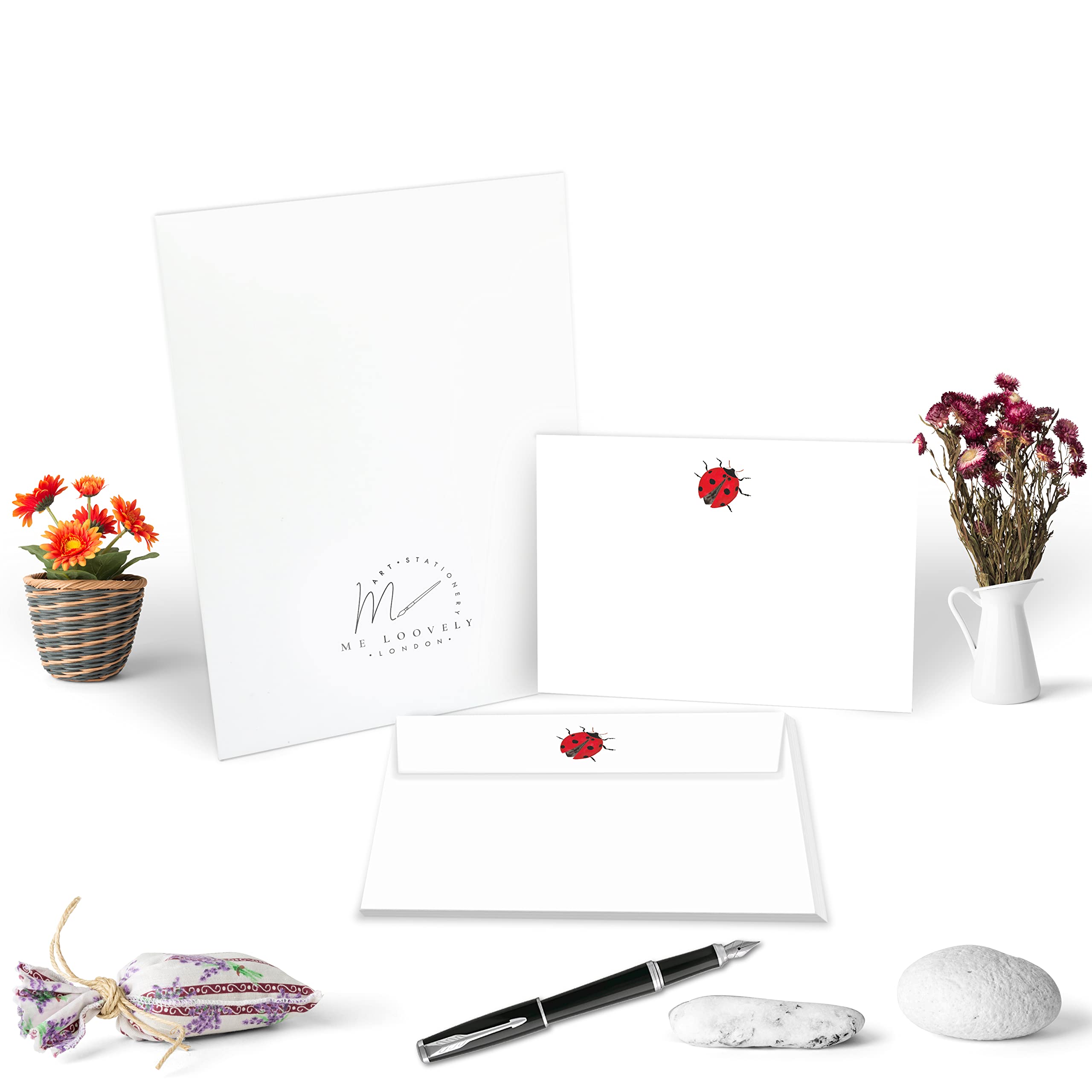 Me Loovely Ladybird Flat Notecard and Envelopes Sets Stationery Correspondence Card A6 Size Notecards Writing Supplies for Home Office & Christmas Gifts (10 Cards and 10 Envelopes with Gift Envelope)
