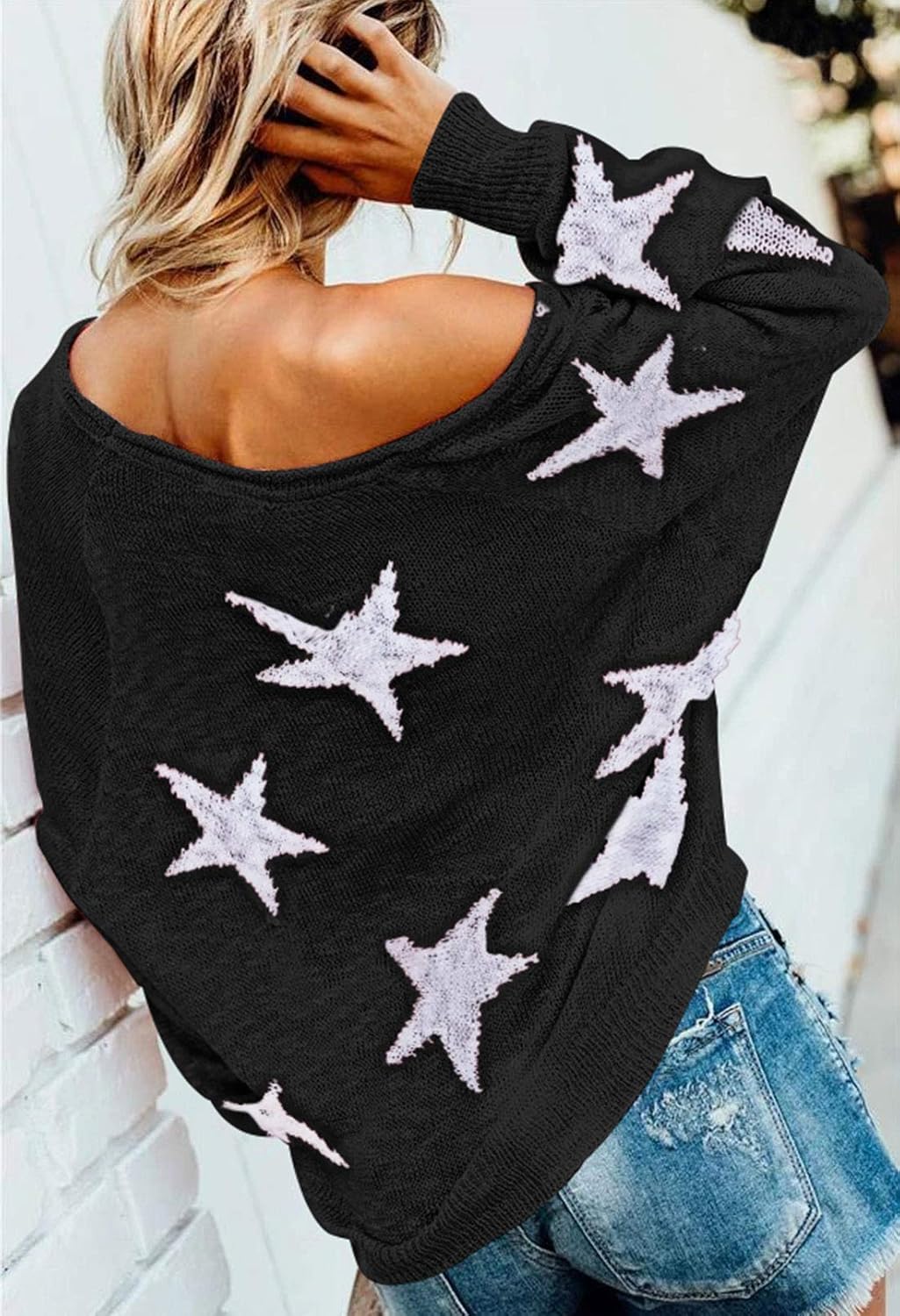 COCOLEGGINGS Women's Scoop Neck Long Sleeve Star Pullover Sweater Tunic Tops at  Women’s Clothing store
