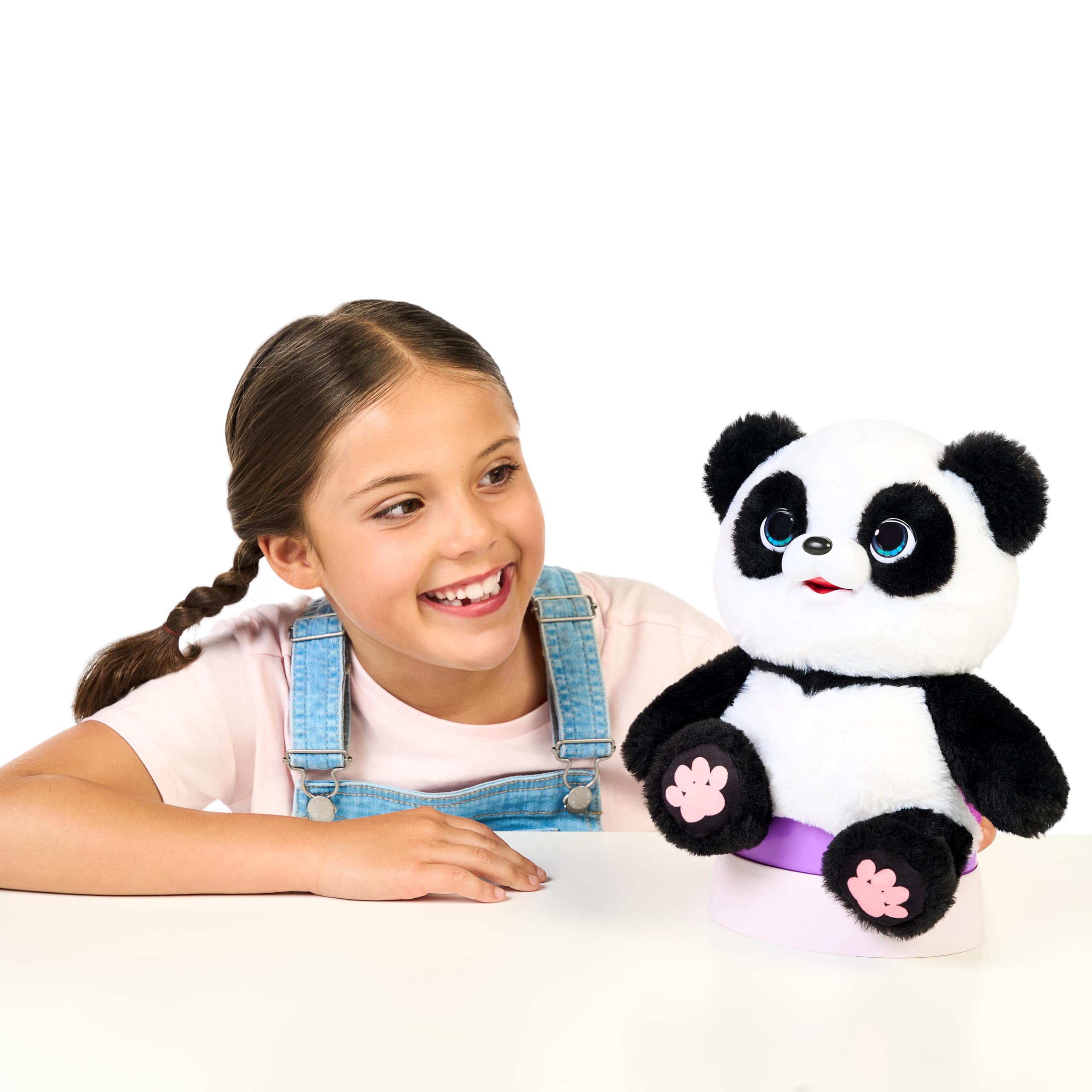 Little Live Pets My Baby Panda ChuChu | Interaktives Haustier mit über 50 Geräuschen & Reaktionen. Strampelt, geht aufs Töpfchen, lacht & mehr. Immer Wieder Spielen. Geschenk für Kinder 6