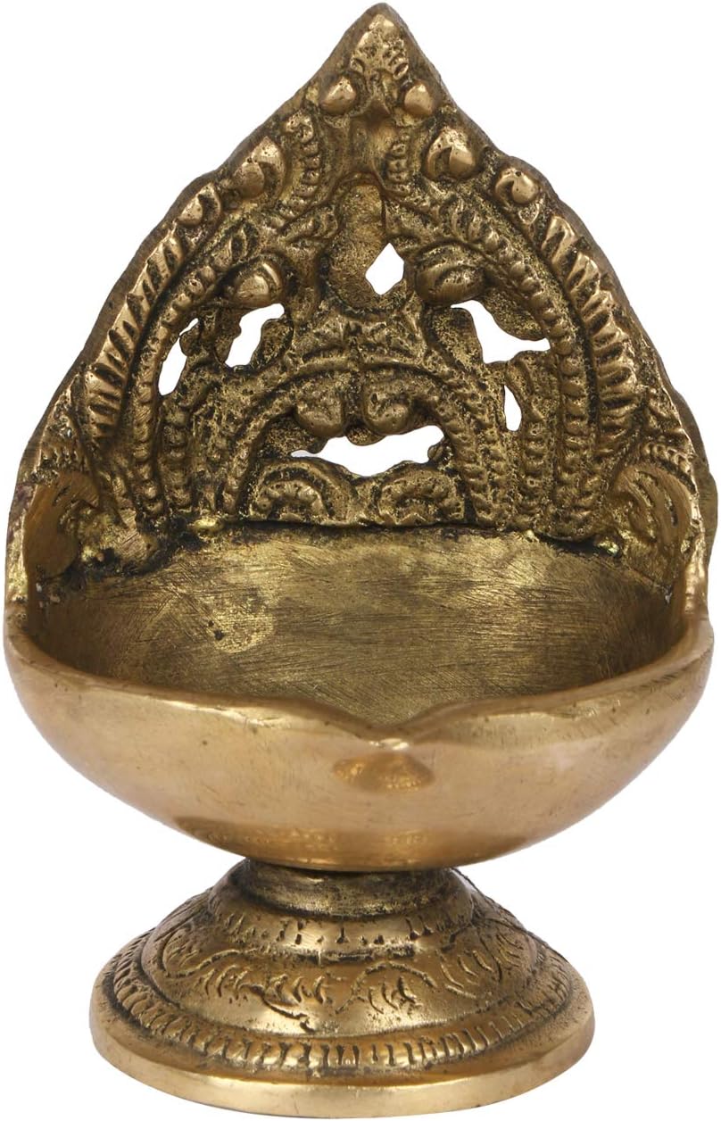 Artvarko Big Brass Diyas for Pooja | Deepak for Puja Aarti | Oil Lamp | Pooja Articles Home Décor Item | Showpieces | House Warming Decoration | Religious Diwali Gifts - 4 Inch