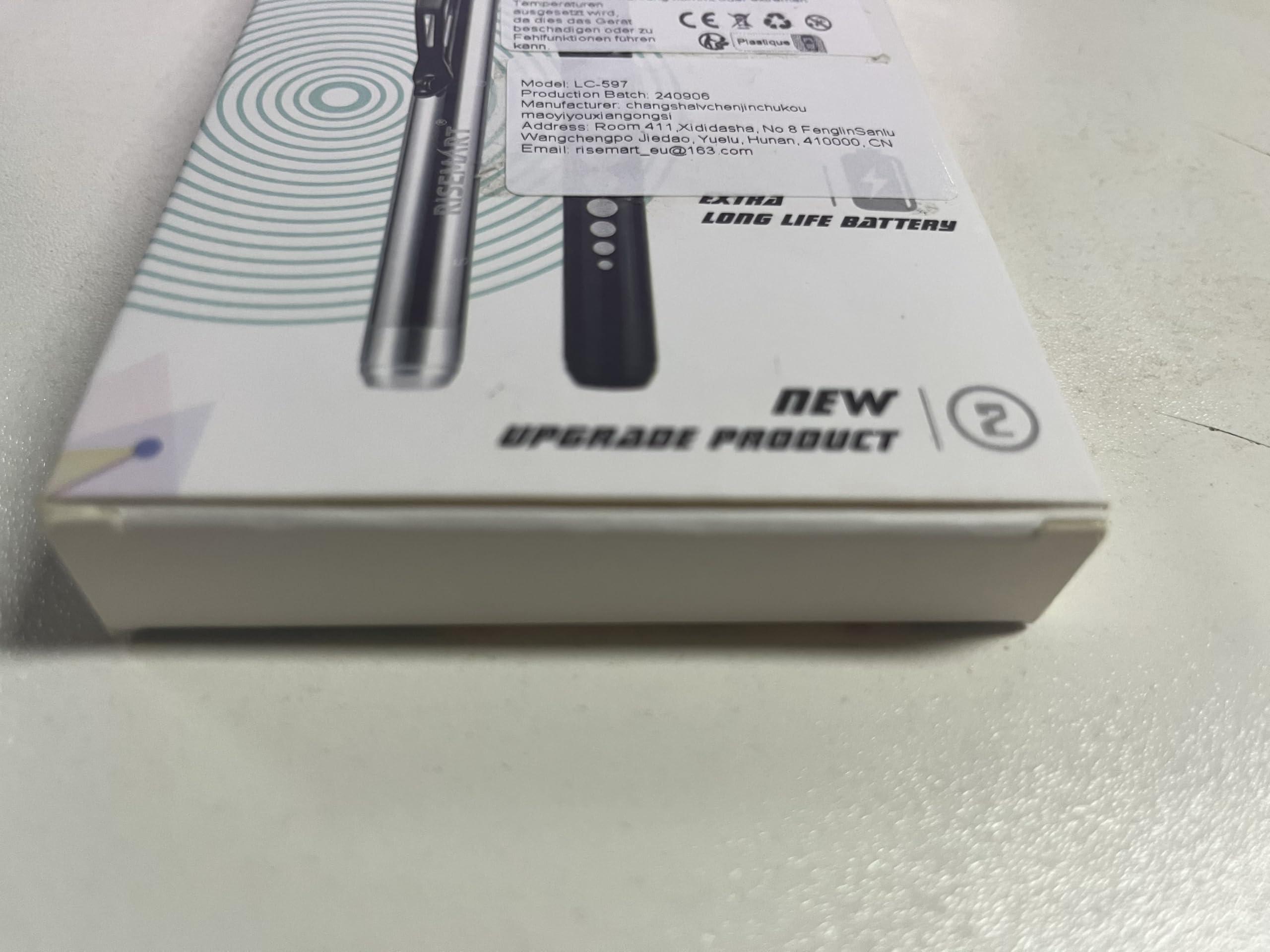 RISEMART Pen Light, Nurse Led Medical Penlight with Pupil Gauge for Nursing Students Doctors Black and Silver with Batteries