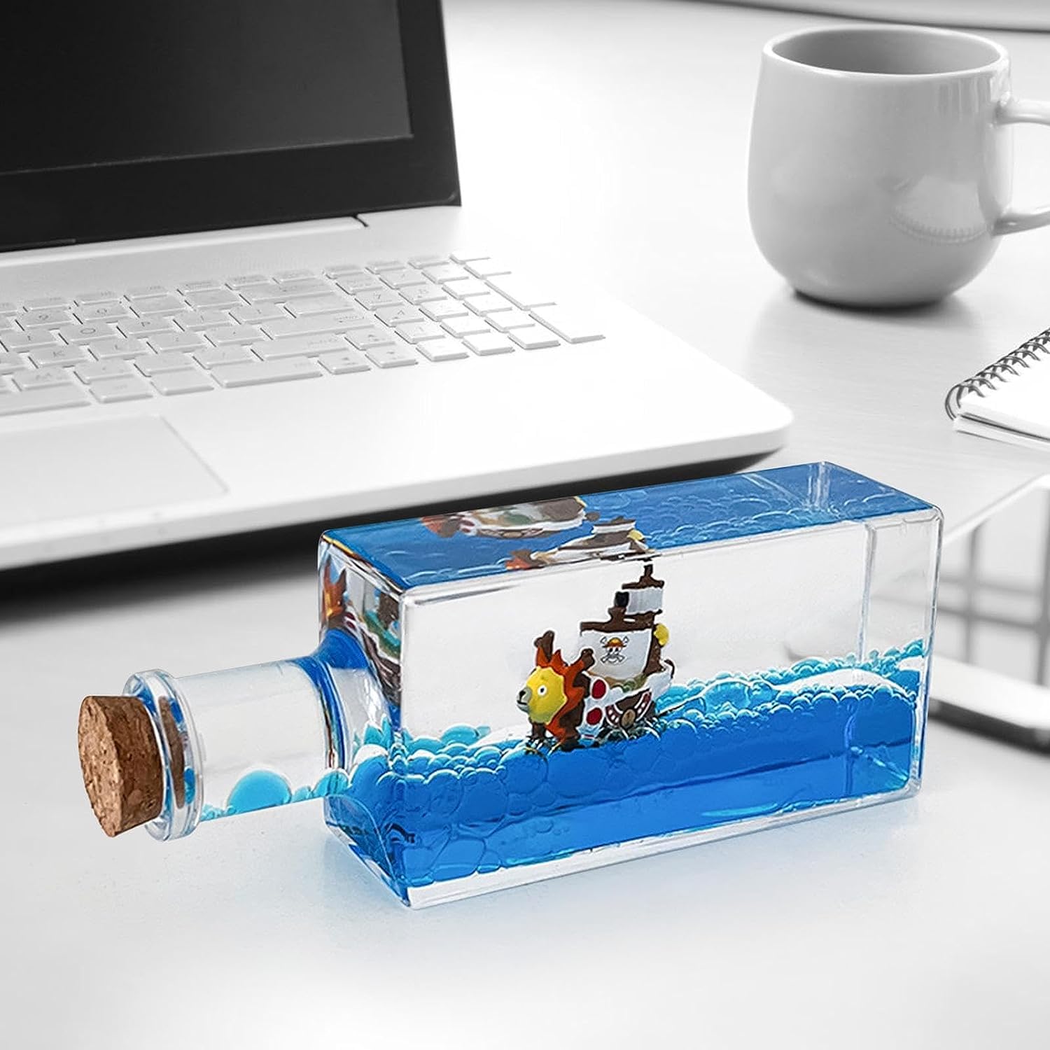 Tuzsocr Fluid Drift Model Ship - Thousand Sunny, Unsinkable Pirate Ship, Acrylic Boat Fluid Model, Fluid Drift Bottle, Stress Relief, for Office Home Decoration (Style 1)
