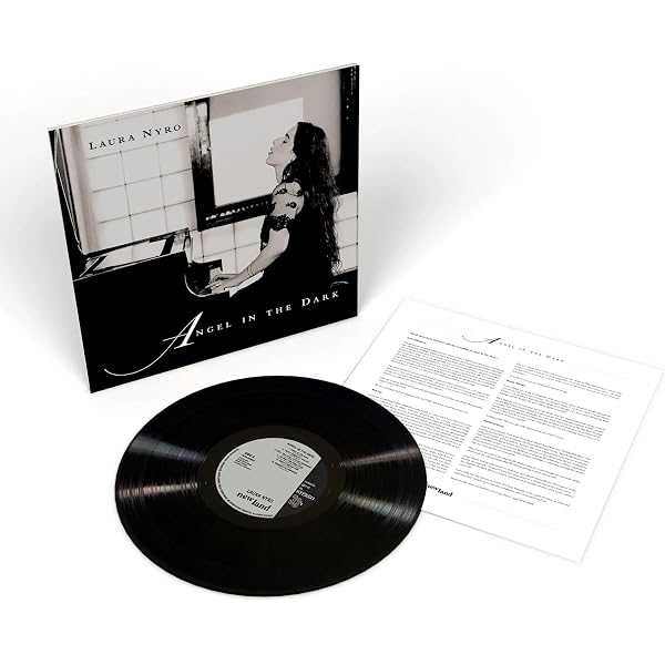 Amazon.com: Trees Of The Ages: Laura Nyro Live In Japan: CDs & Vinyl