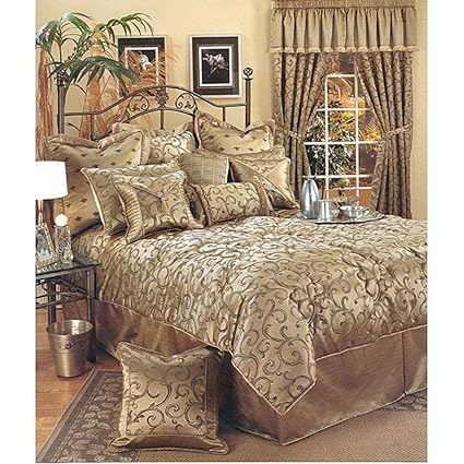 Amazon Com 6 Pieces Golden Queen Jacquard Paisley Comforter Set