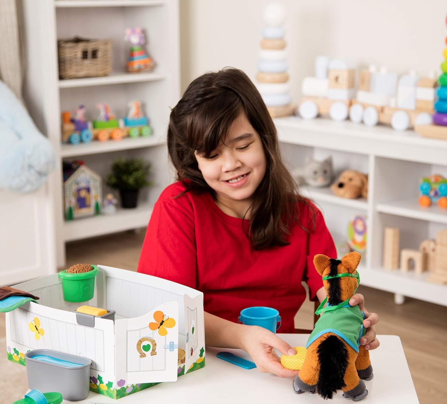 Melissa & Doug Feed & Groom Horse Toy − Animal Care Role Play Set for Children, Multi-color - Image 3