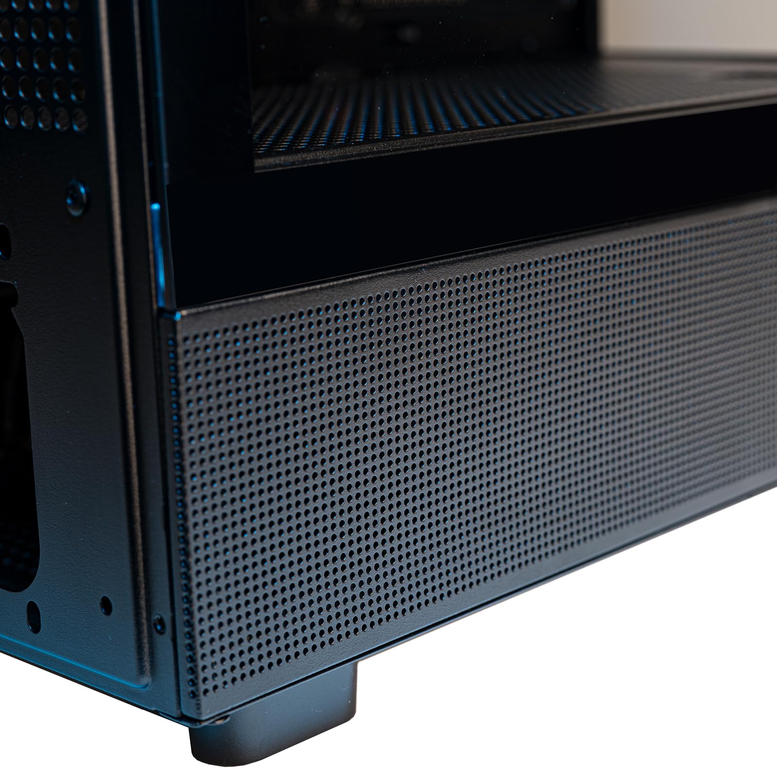 SilverStone Technology SST-LD04-B-ARGB - Lucid Serie, Panorama-Micro-ATX-Gehäuse mit beachtlichem 270°-Sichtfeld 5