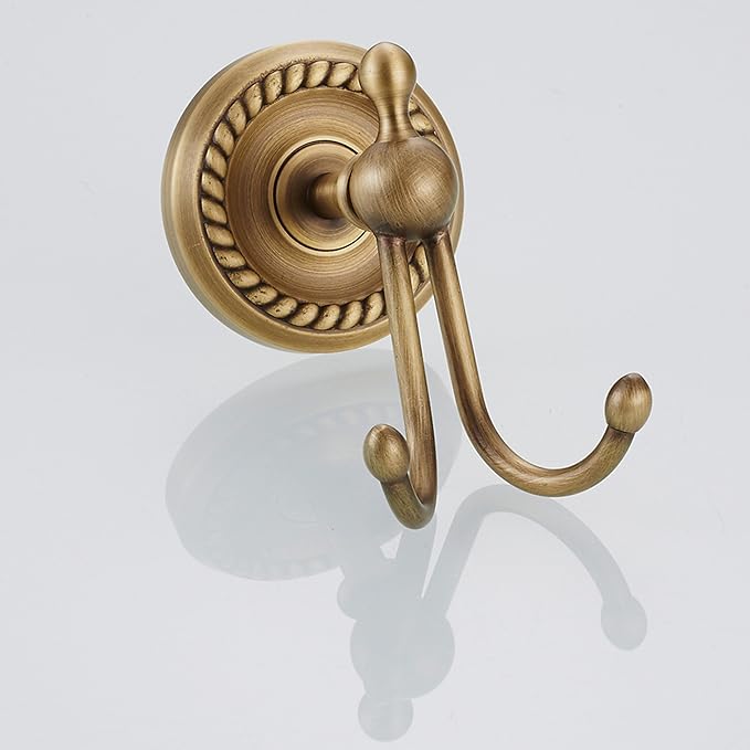 Ahabitacion de matrimonio con armario para toallas | Toallas de baño y