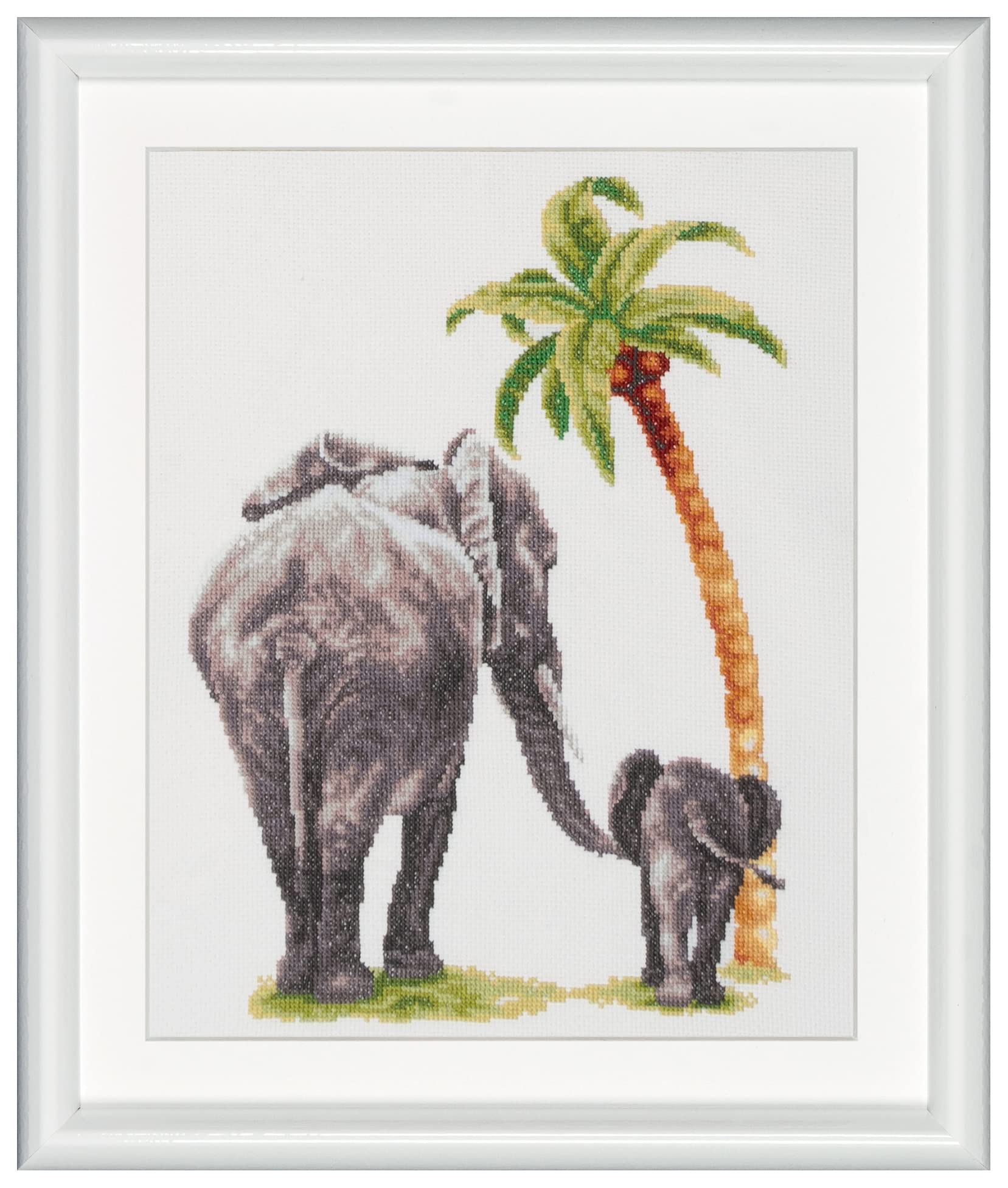 DUTCH STITCH BROTHERS - Counted Cross Stitch Kit - DSB005A - Safari Elephant - White Aida - 15 x 9.8 Inch - Embroidery Kit for Adults