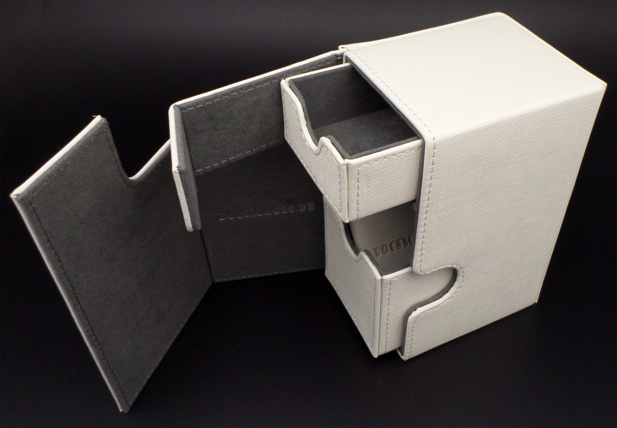 docsmagic.de Premium Magnetic Tray Box (80) White + Deck Divider - MTG PKM YGO