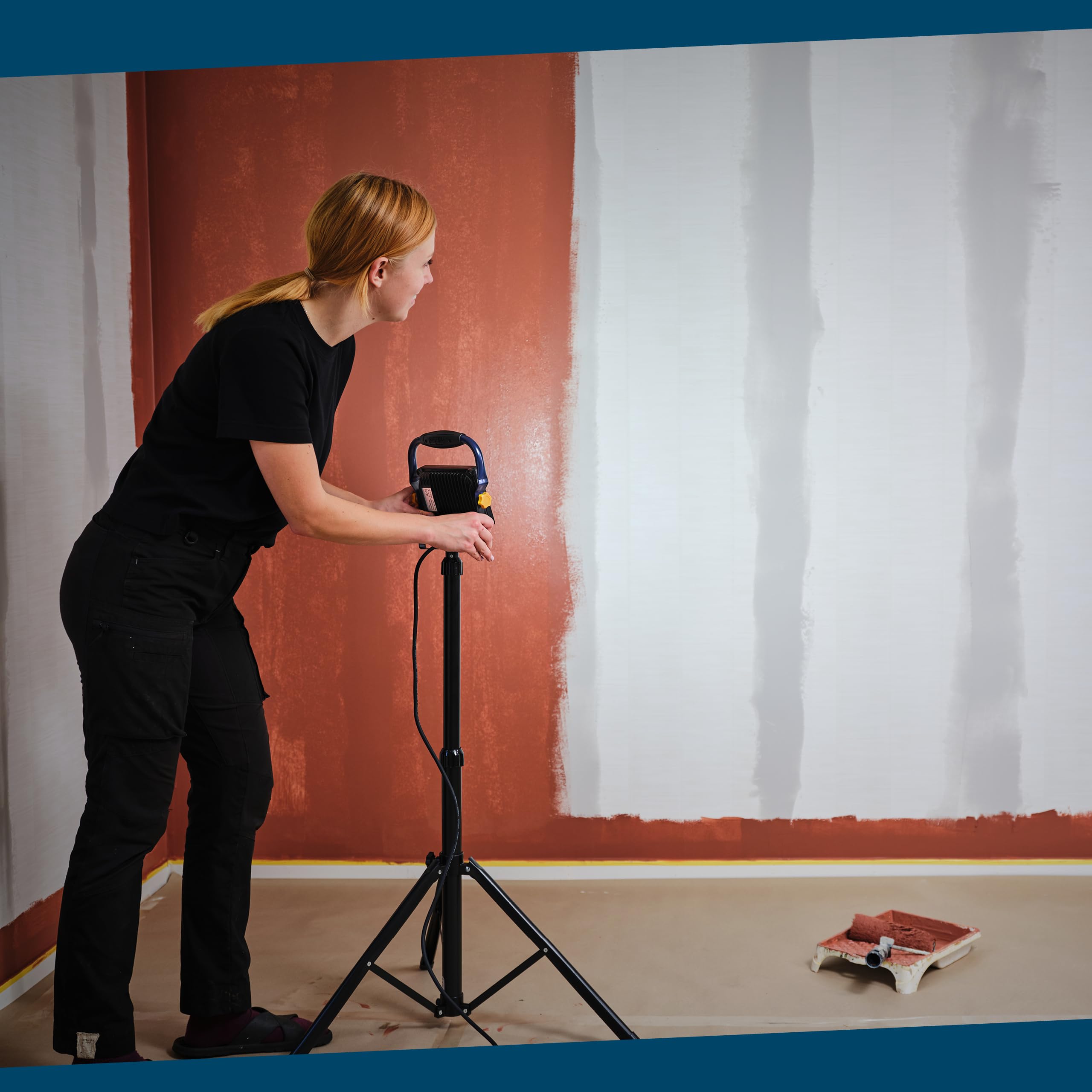 Rapid LED-Arbeitsleuchte zum Streichen und Tapezieren, Baustrahler mit 2000 Lumen und 2,5m Kabel, blendfreie LED-Lampe mit einstellbarem Lichtwinkel, IP65 Flutlicht, 6000 K Farbtemperatur 7