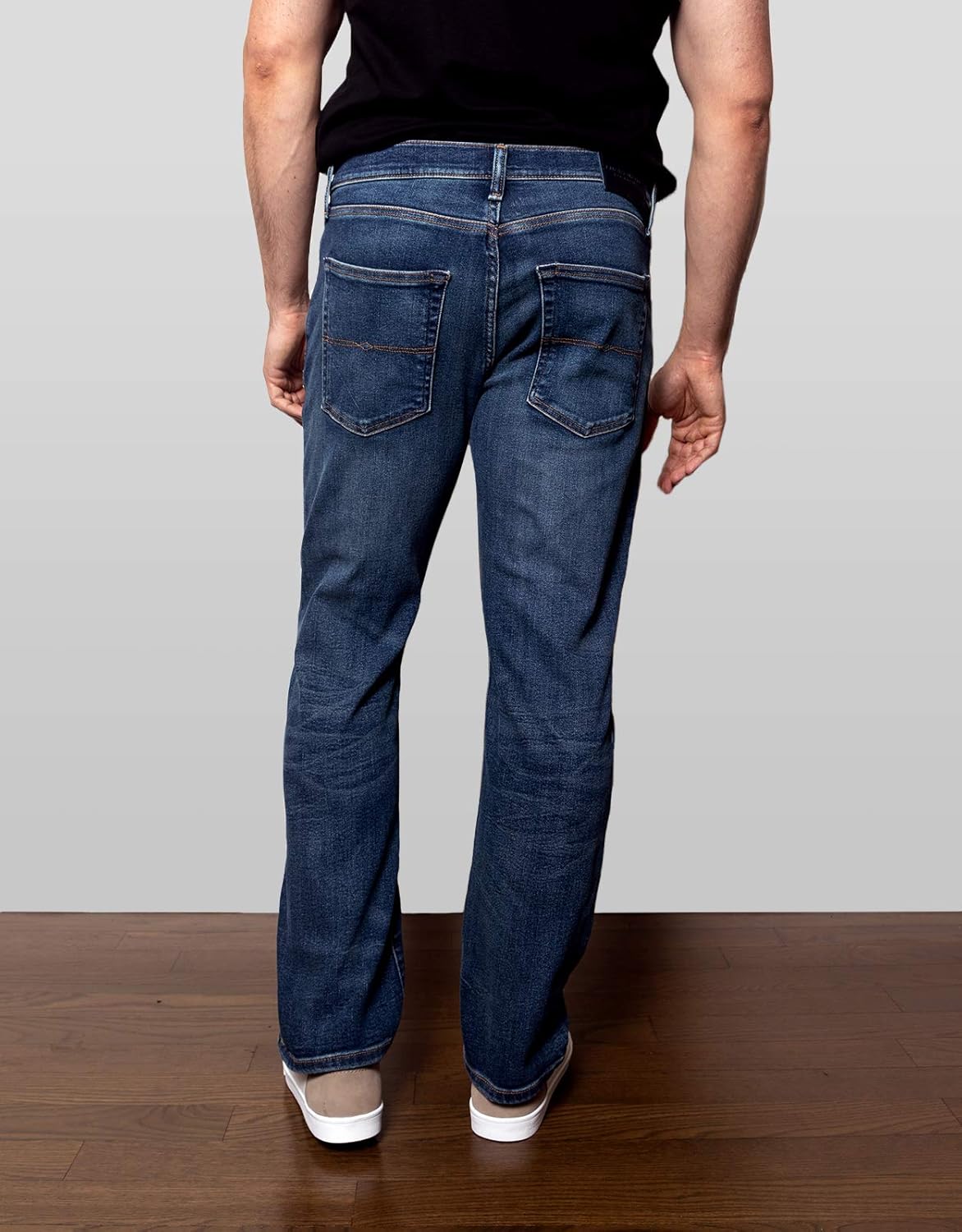 Lucky Brand Men's 223 Straight Jean at  Men’s Clothing store