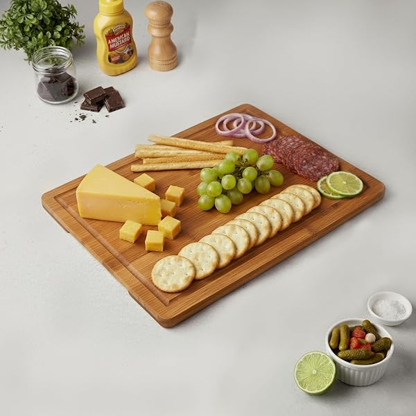 TAFOPUE BAMBOO CUTTING BOARD, LARGE KITCHEN CHOPPING BOARD WITH DEEP JUICE GROOVE & BUILT-IN HANDLE, REVERSIBLE WOODEN CHARCUTERIE BOARD AND SERVING TRAY FOR MEAT, BREAD, FRUIT, DAILY USE, 16×11×0.6”