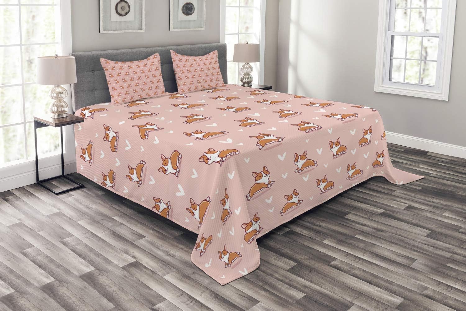 ABAKUHAUS Dog Lover Bedspread Set, Little Corgis, Decorative Quilted 3 Piece Coverlet Set including 2 Pillow Shams, Coral Orange