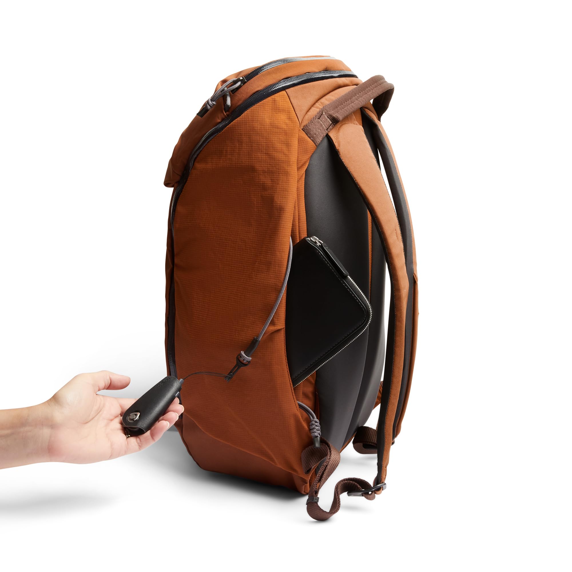 Bellroy Venture Ready Pack 26L (with luggage pass-through) - Bronze