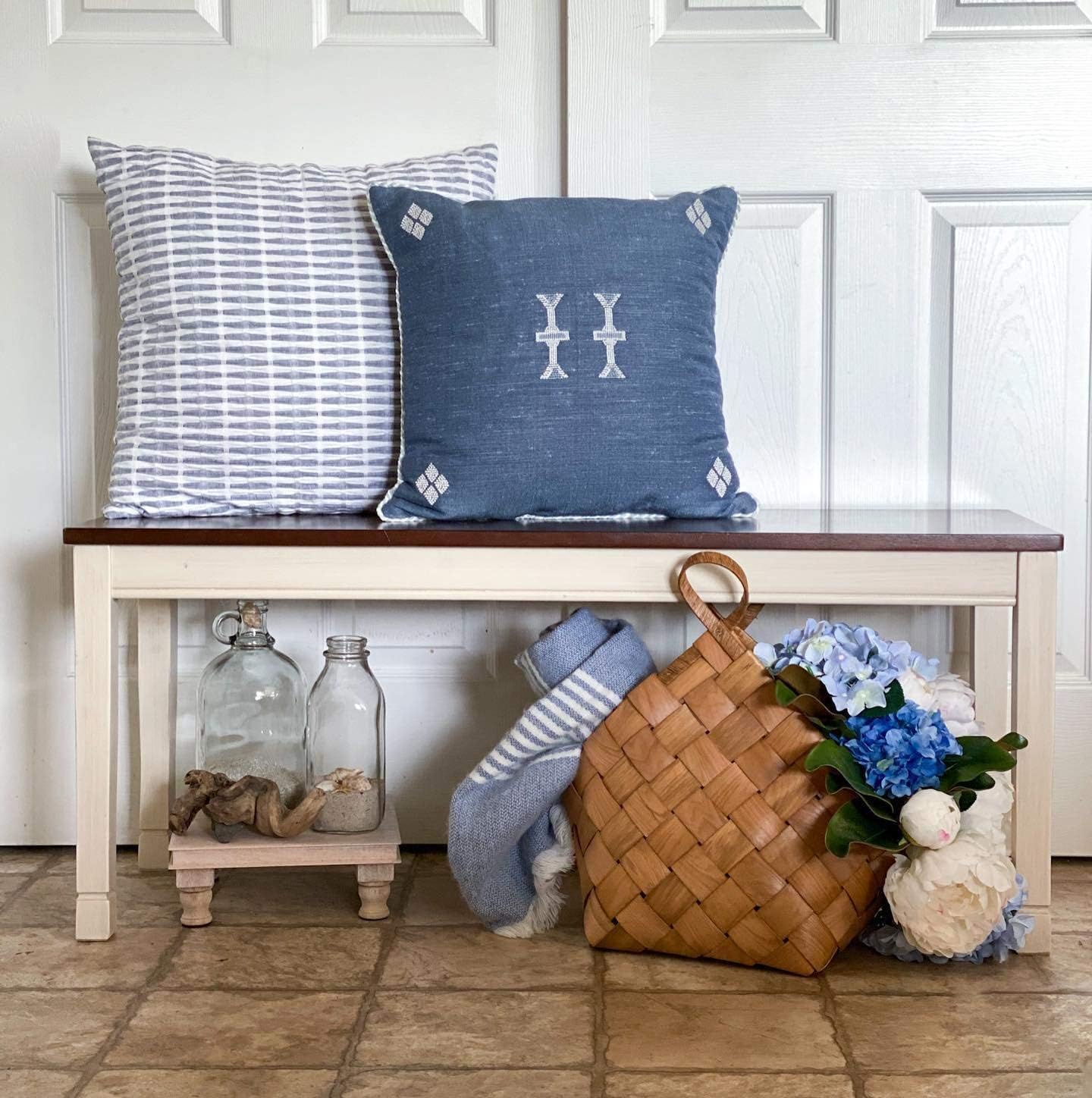 Signature Design by Ashley Whitesburg Dining Room Bench, Brown/Cottage White - Table Benches