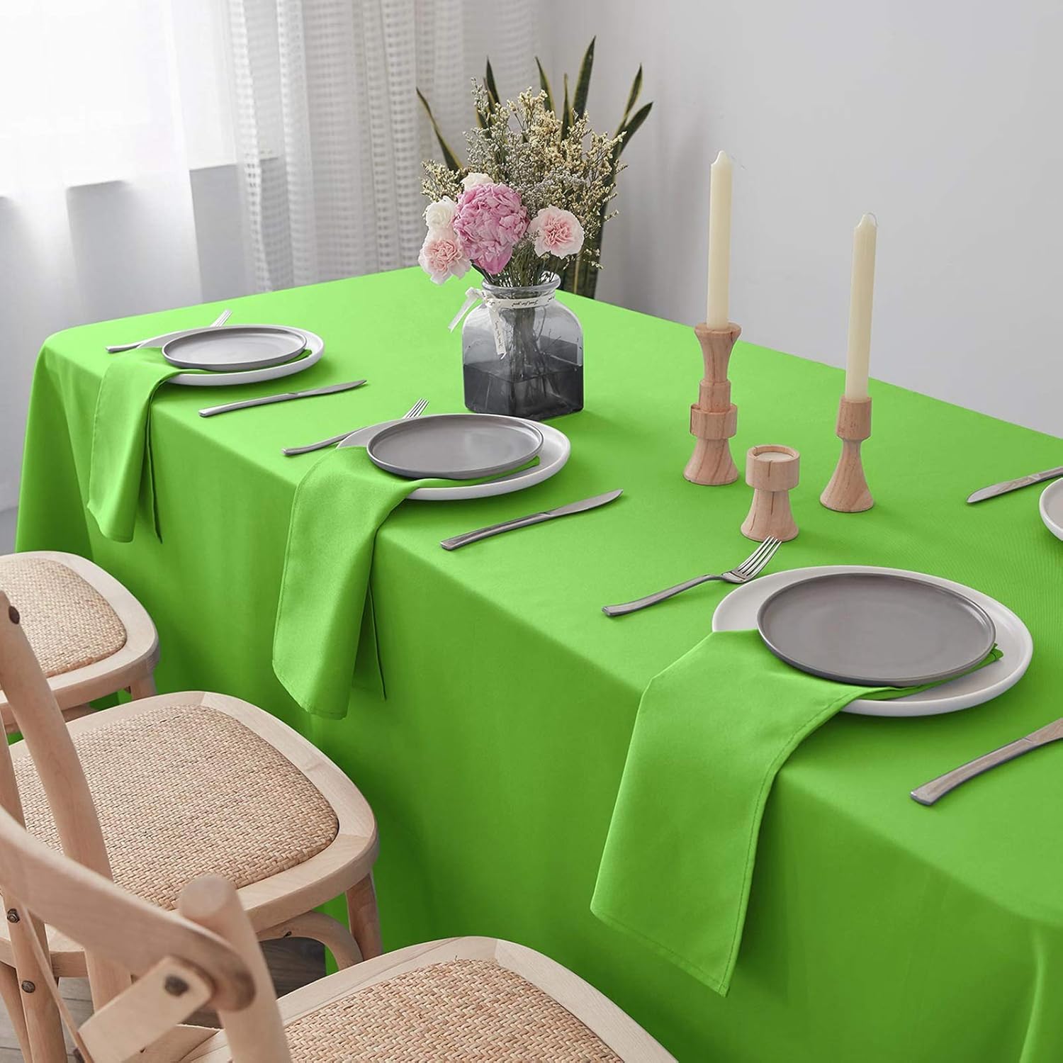 VEEYOO Cloth Napkins - Set of 12 Pieces 20 x 20 Inch Solid Polyester Table Napkins - Soft Washable and Reusable Dinner Napkin for Weddings, Parties, Restaurant (Apple Green Napkins Cloth): Home & Kitchen