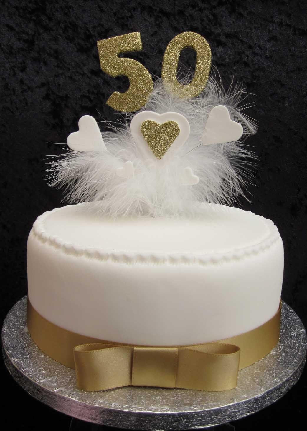 Karen S Cake Toppers Decoration De Gateau D Anniversaire 50 Ans Motif Numero En Brillant Plumes Marabout Et Coeurs Dore Blanc Amazon Fr Cuisine Maison