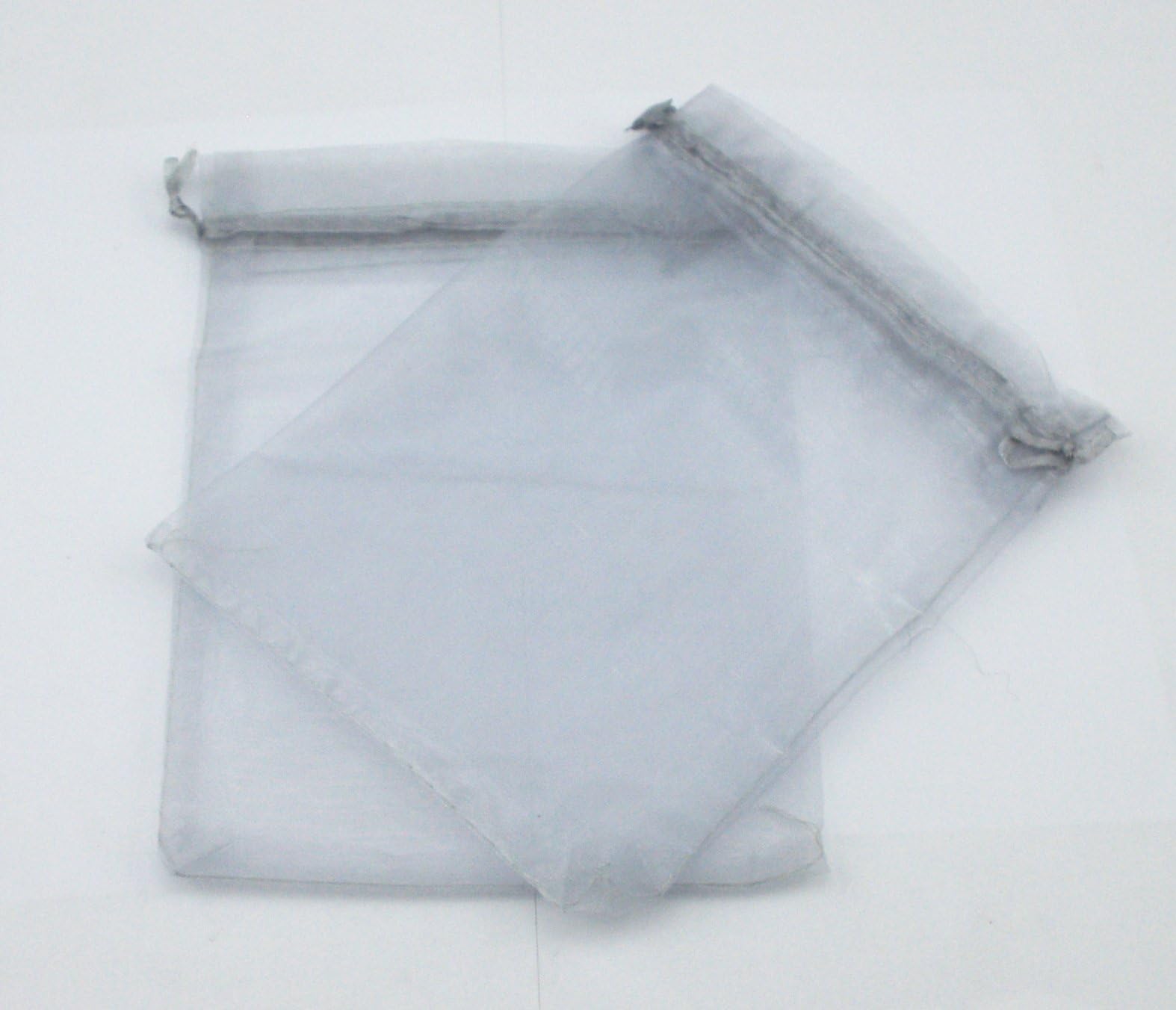 AEAOA 5x7 Inch Organza Bags Drawstring Wedding Favor Bags Organza Gift Pouches Bags for Wedding Jewelry Party (Silver)