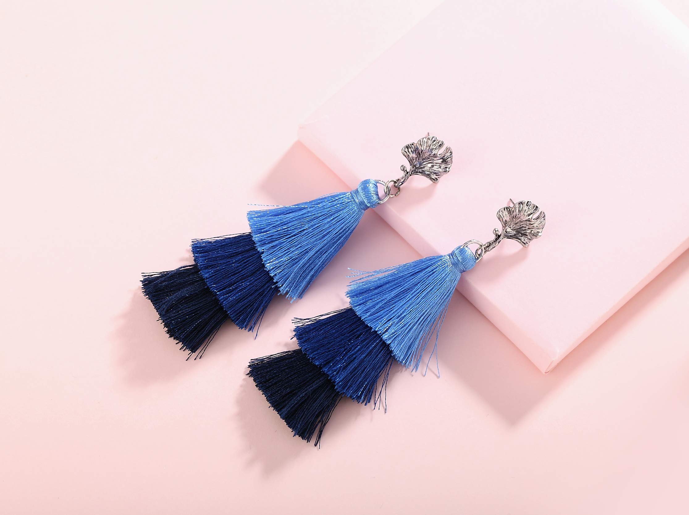 MVCOLEDY Women\'s Tassels Dangle Earrings Handmade Colorful Layered Tassel Elegant Jewellery Bohemian Style Ethnic Eardrop Drop Tiered Tassel Druzy Stud Earrings Women Gifts (Blue Ombre)