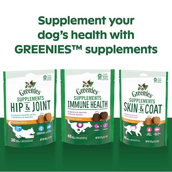 GREENIES IMMUNE HEALTH DOG SUPPLEMENTS WITH AN ANTIOXIDANT BLEND OF VITAMIN C AND E, CHICKEN-FLAVOR SOFT CHEWS FOR ADULT DOGS, 40-COUNT