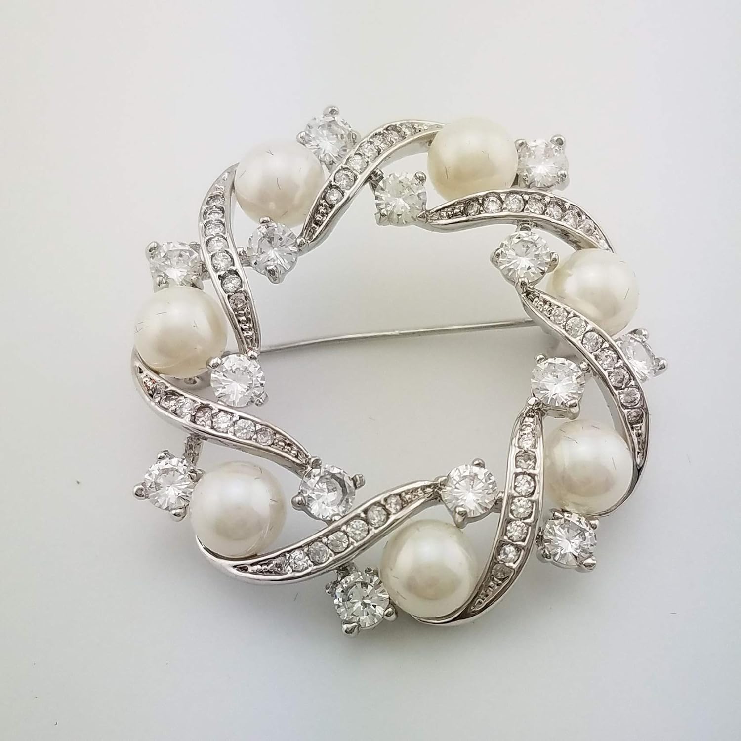 HAISWET Wedding Sparkle Brooch Pin Elegant Cubic Zirconia Simulated Pearl Wreath Broach, White - Image 4