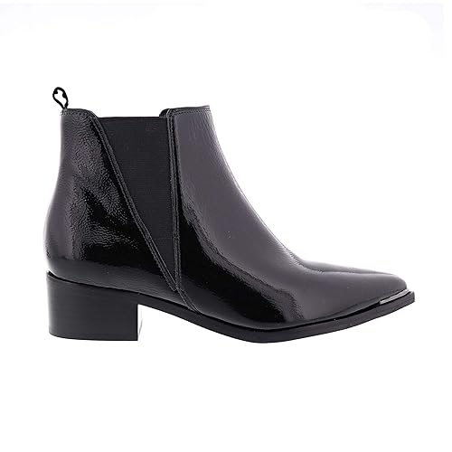 marc fisher ltd yale