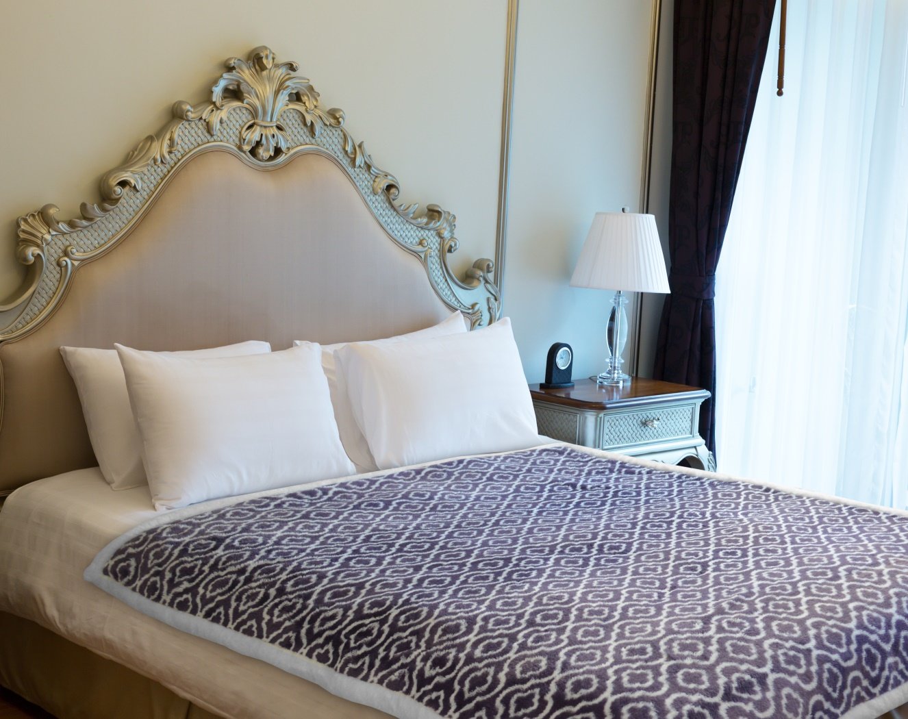 Napa Super Soft Moroccan Fleece Throw Blanket Purple, Lightweight Couch Blanket, Super Warm Bed Blanket, Easy Care 50\