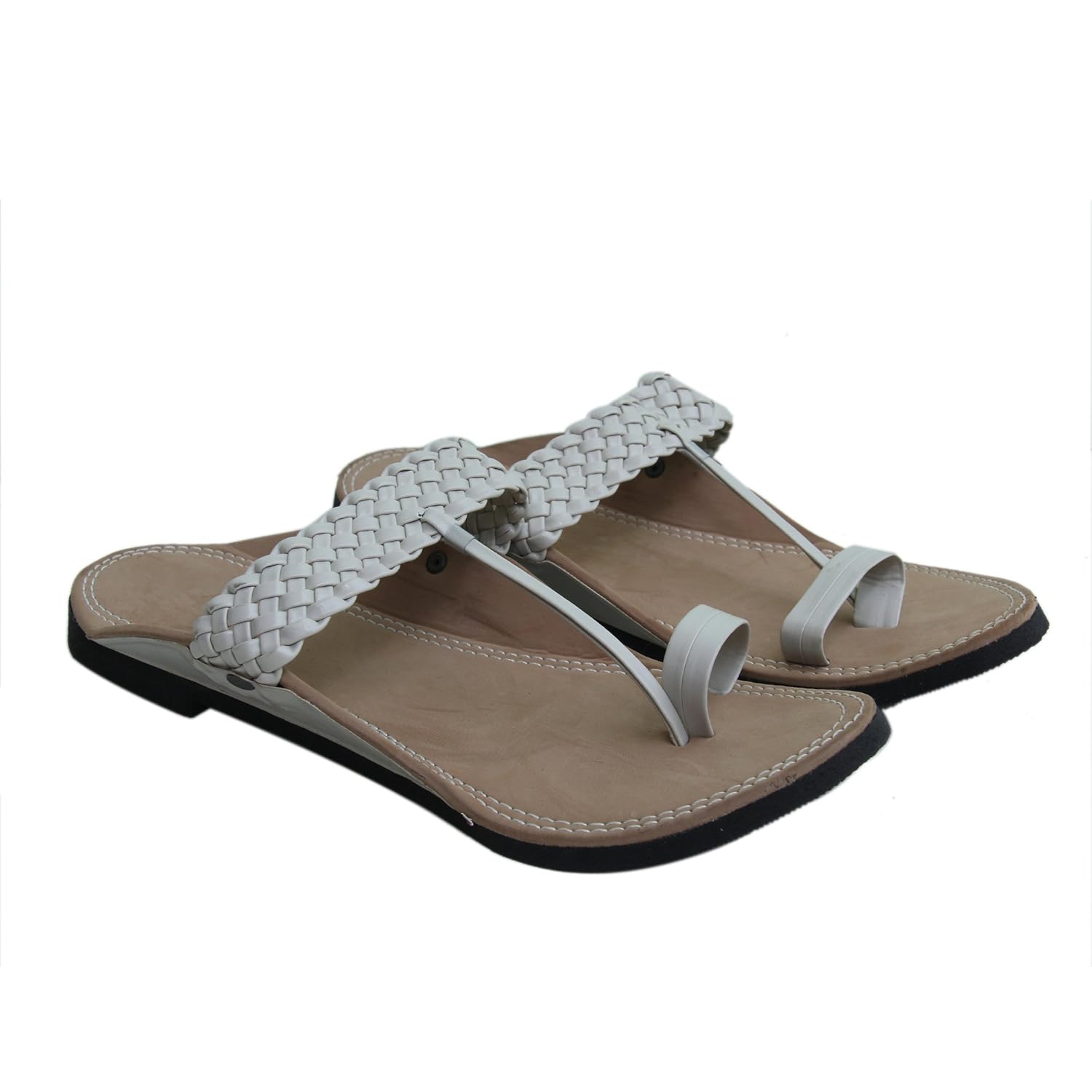 kolhapuri chappal white