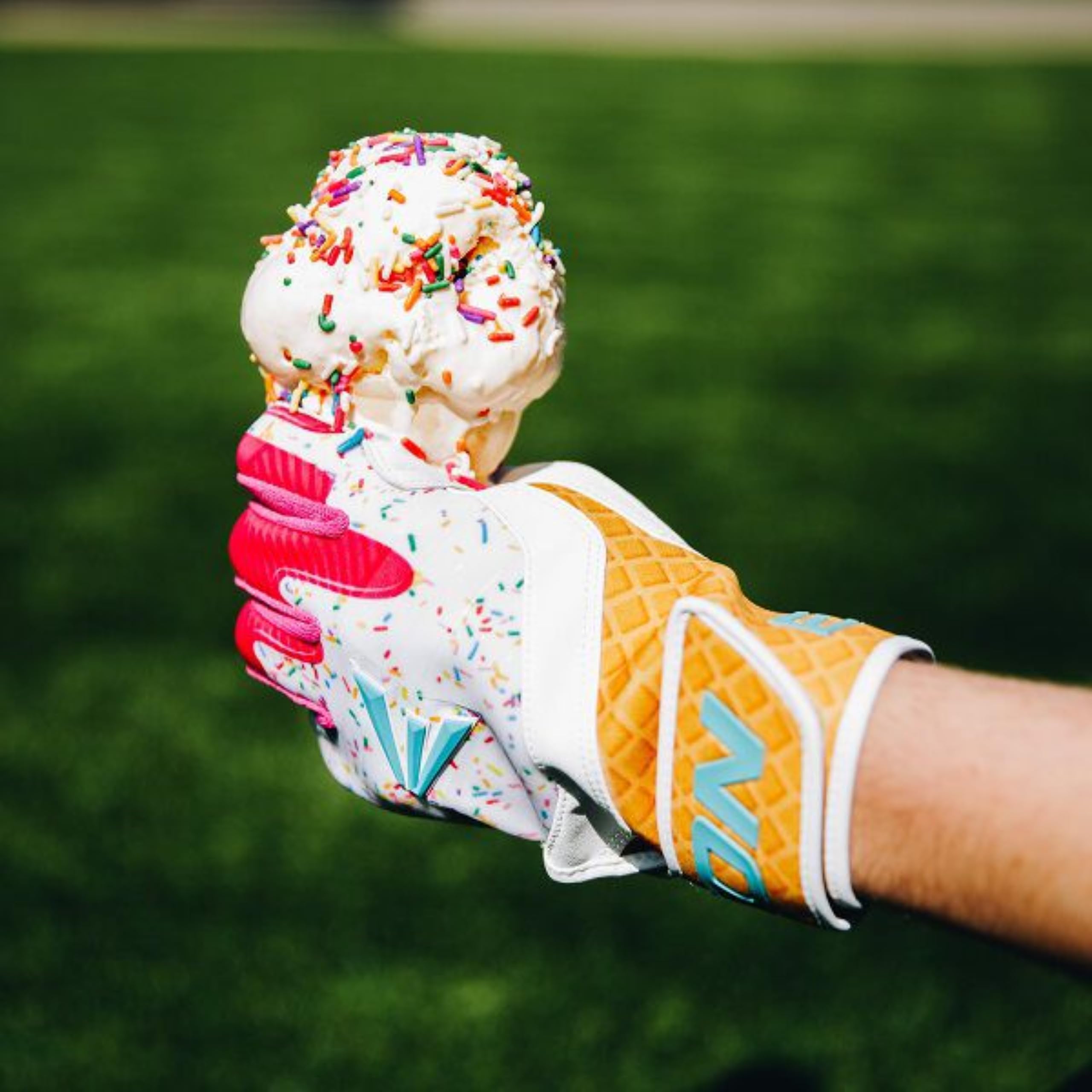 Easton | Walk-Off ETHOS Batting Gloves | Youth Sizes | Multiple Colors