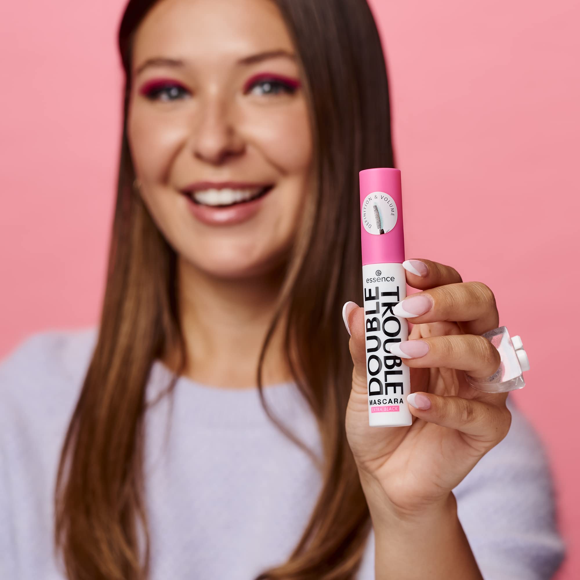 Essence Double Trouble Mascara Extra Black, Long-Lasting, Volumizing, Vibrant, Intense, Vegan, No Microplastic Particles, Nanoparticles Free, No Perfume, Pack of 12 ml