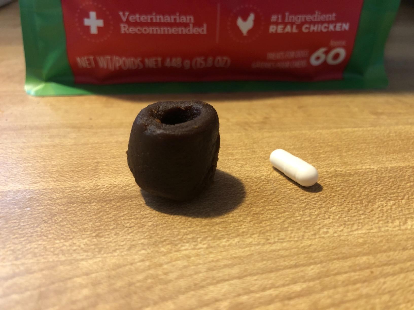 Greenies Pill Pockets for Dogs Large Size, Soft Dog Treats, with Real Peanut Butter, 15.8 oz. Pouch (60 Treats) photo review