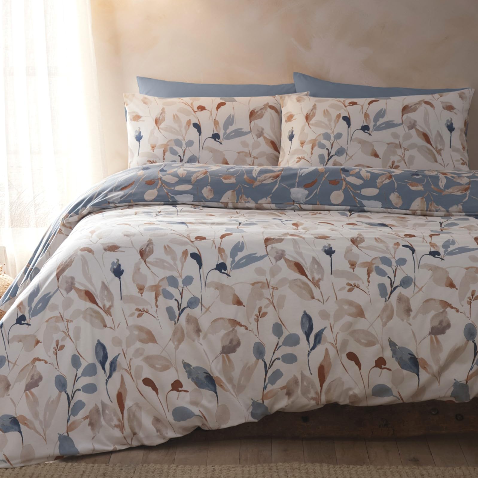 Drift Home - Eco-Friendly Floral Leaf Duvet Cover - Super King Bedding Size (260 x 220cm) - Reversible Designs - Sustainable Recycled Cotton (BCI) - 2 Pillowcases - Blue/Natural Bedding with Leaf