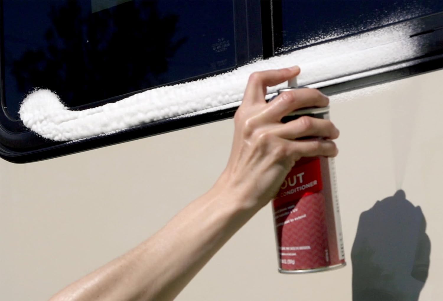 Premium RV Slide Out Rubber Seal Conditioner and Protectant - 14 oz - Thetford 32778: Automotive