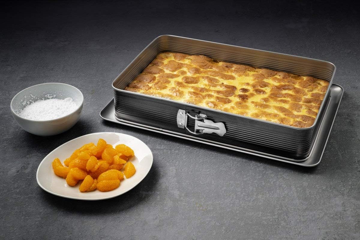 Probus baking tray springform with transport hood, nonstick coated