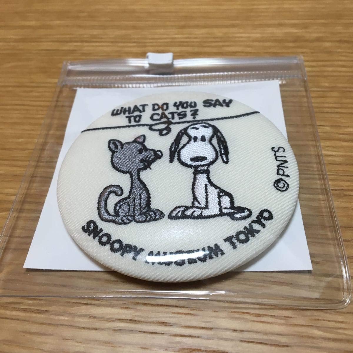 Amazon Co Jp スヌーピーミュージアム 限定 スヌーピー ファーロン 刺繍ミラー 手鏡 ネコ ねこ 猫 スヌーピータウンショップ ホビー