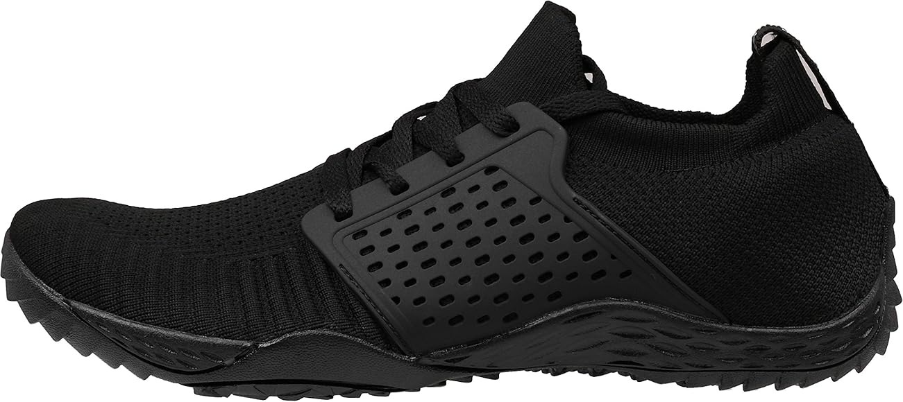 wide fit trail shoes