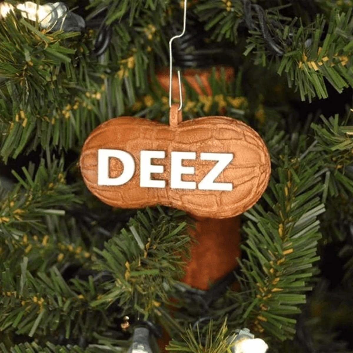 Tree Toppers - Deez Nuts Ornament, Deez-Nuts Funny Holiday Ornament, Christmas Party Funny Ornament，Peanut Christmas Tree Ornaments，Funny Christmas Tree Ornaments for Schoolbag Pendant Car Pendant