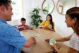 Mattel Games UNO Flex Card Game 2-8 Players Ages 7+ Brand Juegos Mattel view 3