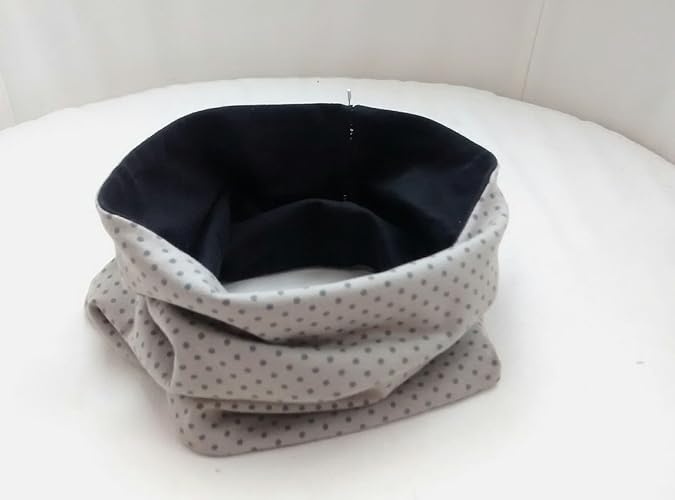 Unisex Kinderloop Kinderschal Wendeloop'graugrün gepunktet mit schwarz'