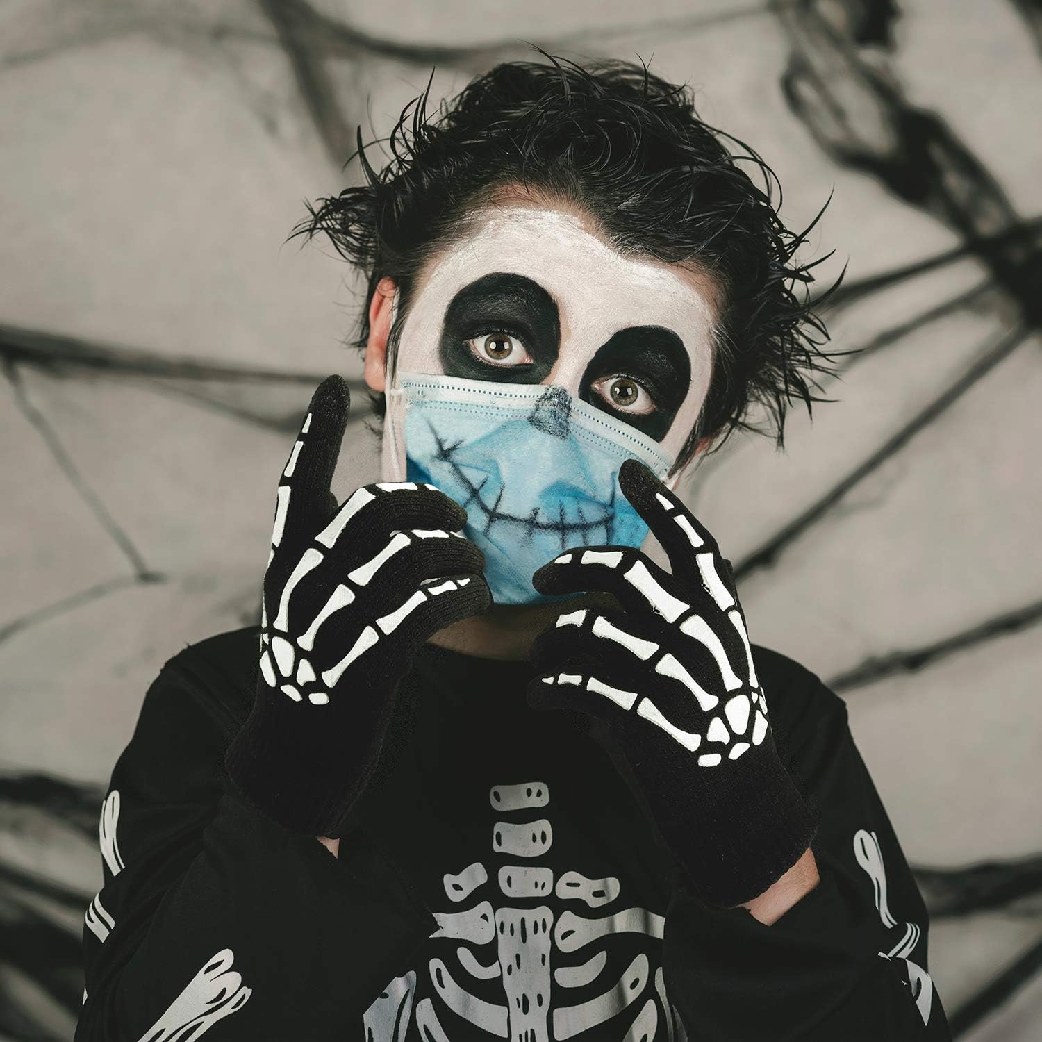 Cooraby 3 Pairs Kids Skeleton Touchscreen Gloves Halloween Glow in The Dark Full Finger Skull Bone Gloves: Toys & Games