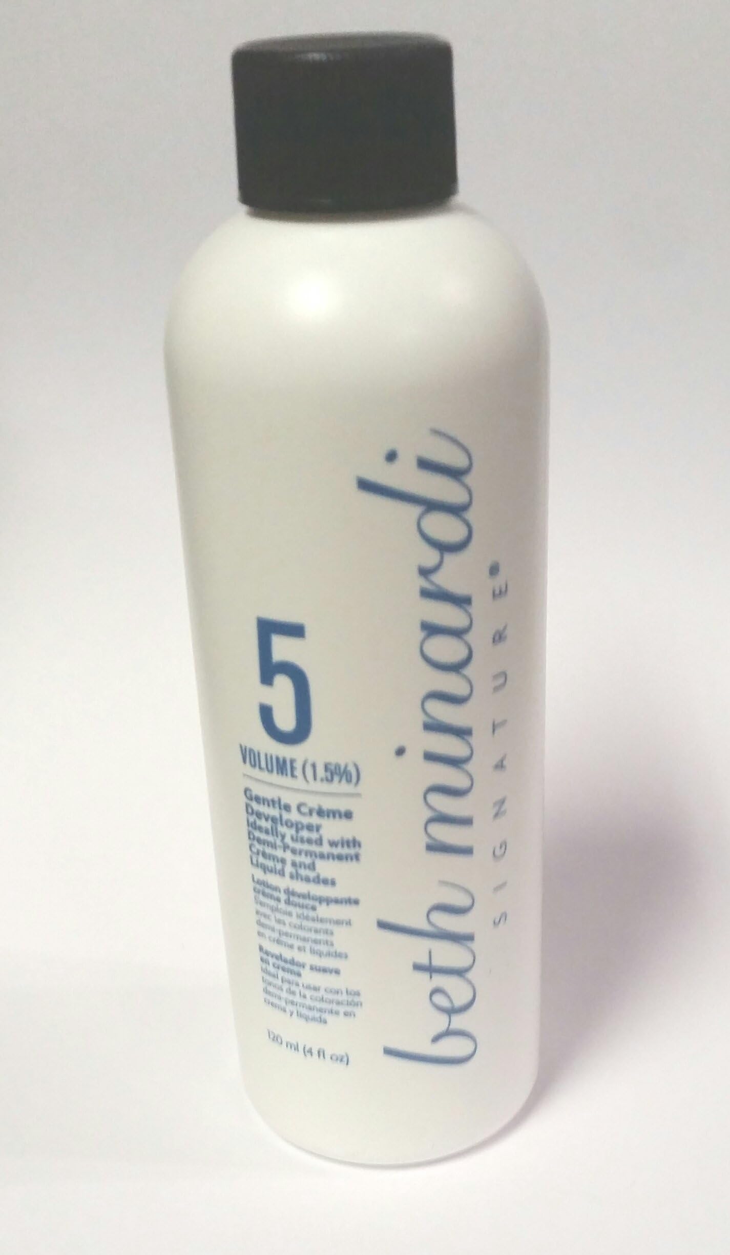 Beth Minardi Signature 5 Volume Gentle Creme Developer 5 Volume (1.5%) 4 Oz.