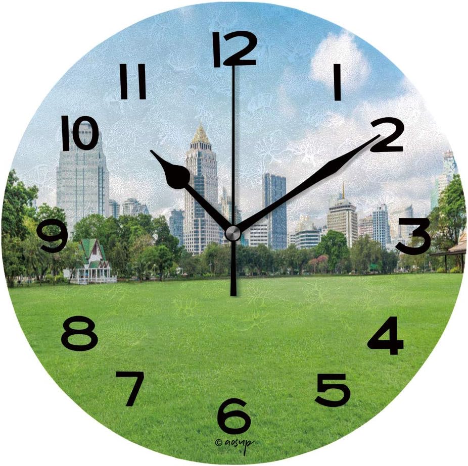 ALUONI Round Wall Clock Green Grass Field in Big City Park