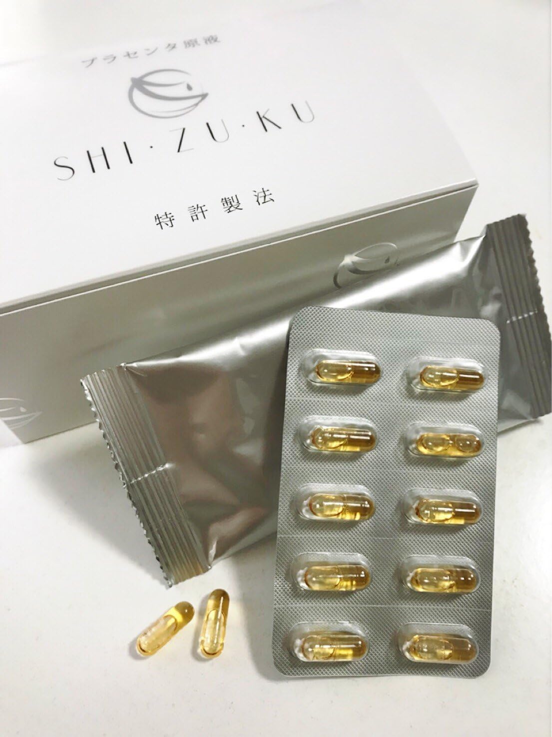 Amazon 馬プラセンタ100 90粒 カプセル 特許製法 Shi Zu Ku サプリメント 高級 世界初 プラセンタ原液 美容液 プラセンタ