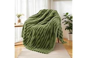 Exclusivo Mezcla Fleece Throw Blanket for Couch, Super Soft Striped Jacquard Bed Blanket, Lightweight Fuzzy Cozy for All Seas