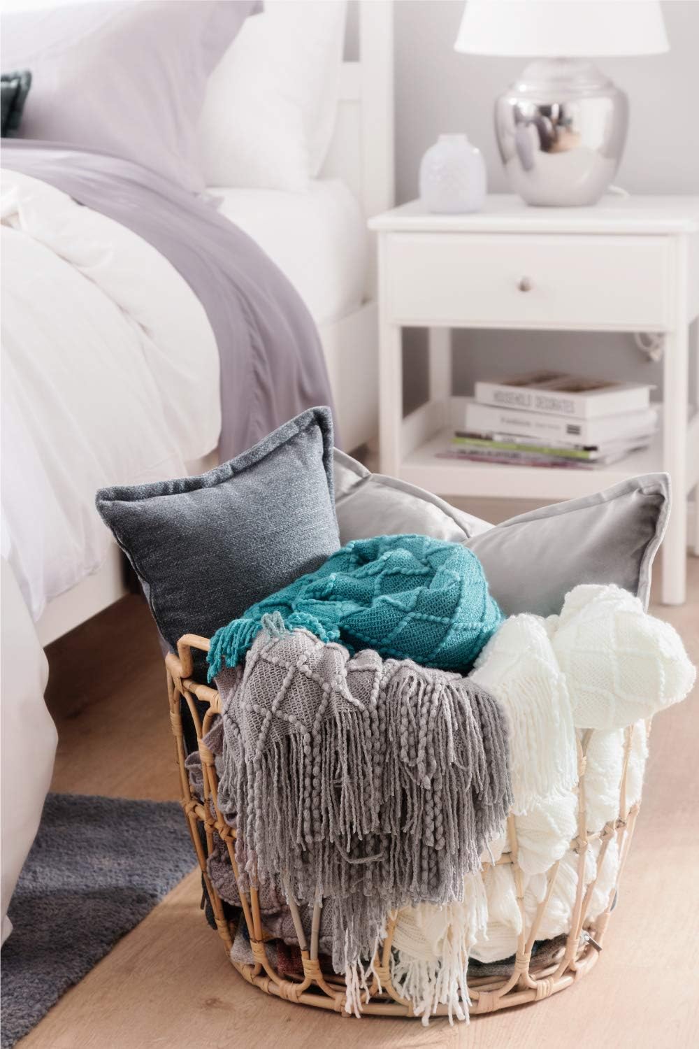 Bedsure Throw Blanket for Couch, Knit Woven Blanket, 50×60 Inch - Cozy Lightweight Decorative Blanket with Tassels for Couch, Bed, Sofa, Travel - All Seasons Suitable for Women, Men and Kids (Grey): Kitchen & Dining