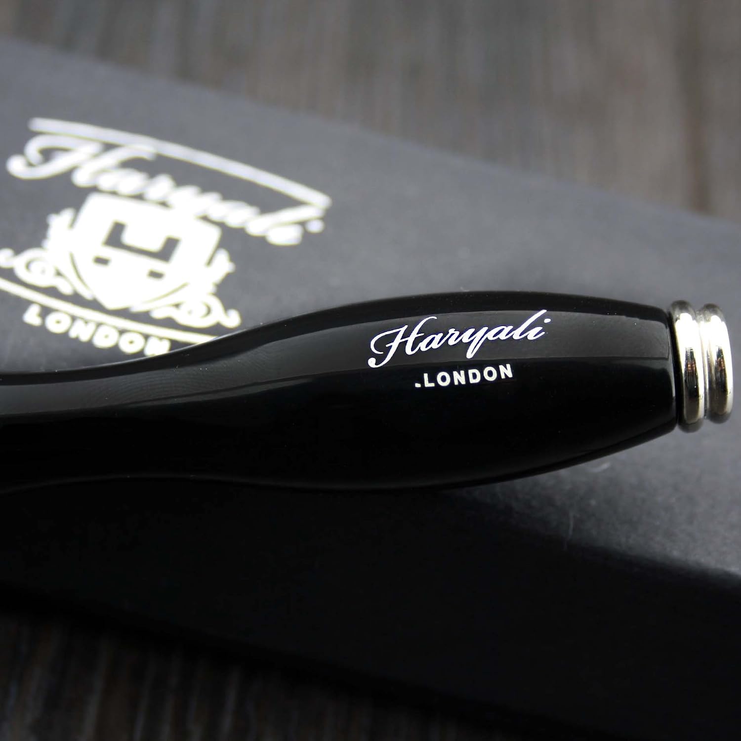 Haryali London, Mens Triple Edge Cartridge Shaving Razors, Precision Razor Compatible with All 3 Edge Refills - Image 5