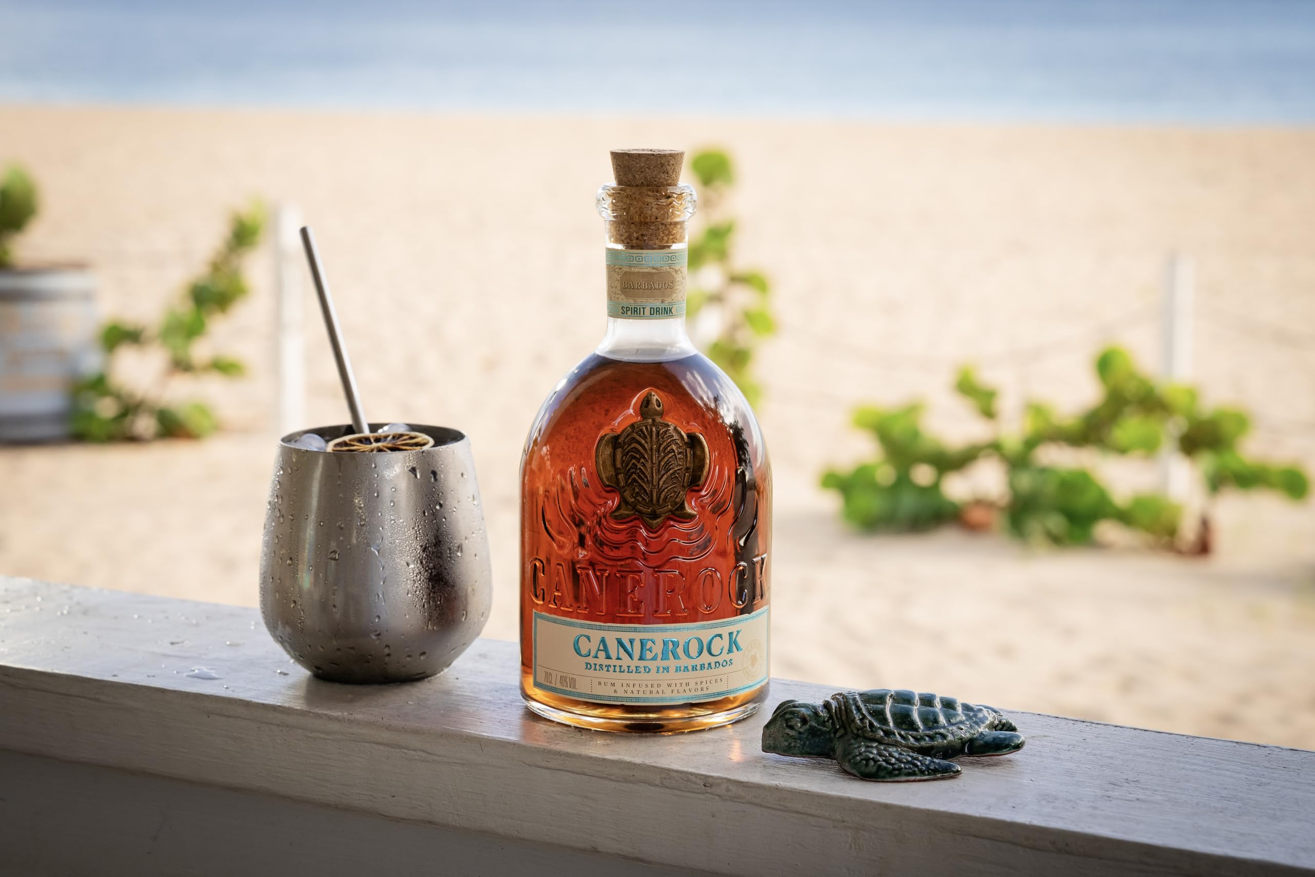 CANEROCK - Barbados Spiced Rum, infundiert mit Kokosnuss, Vanille und Ingwer - Goldmedaille bei den World Rum Awards 2023-40% Alkohol - 70 cl 7