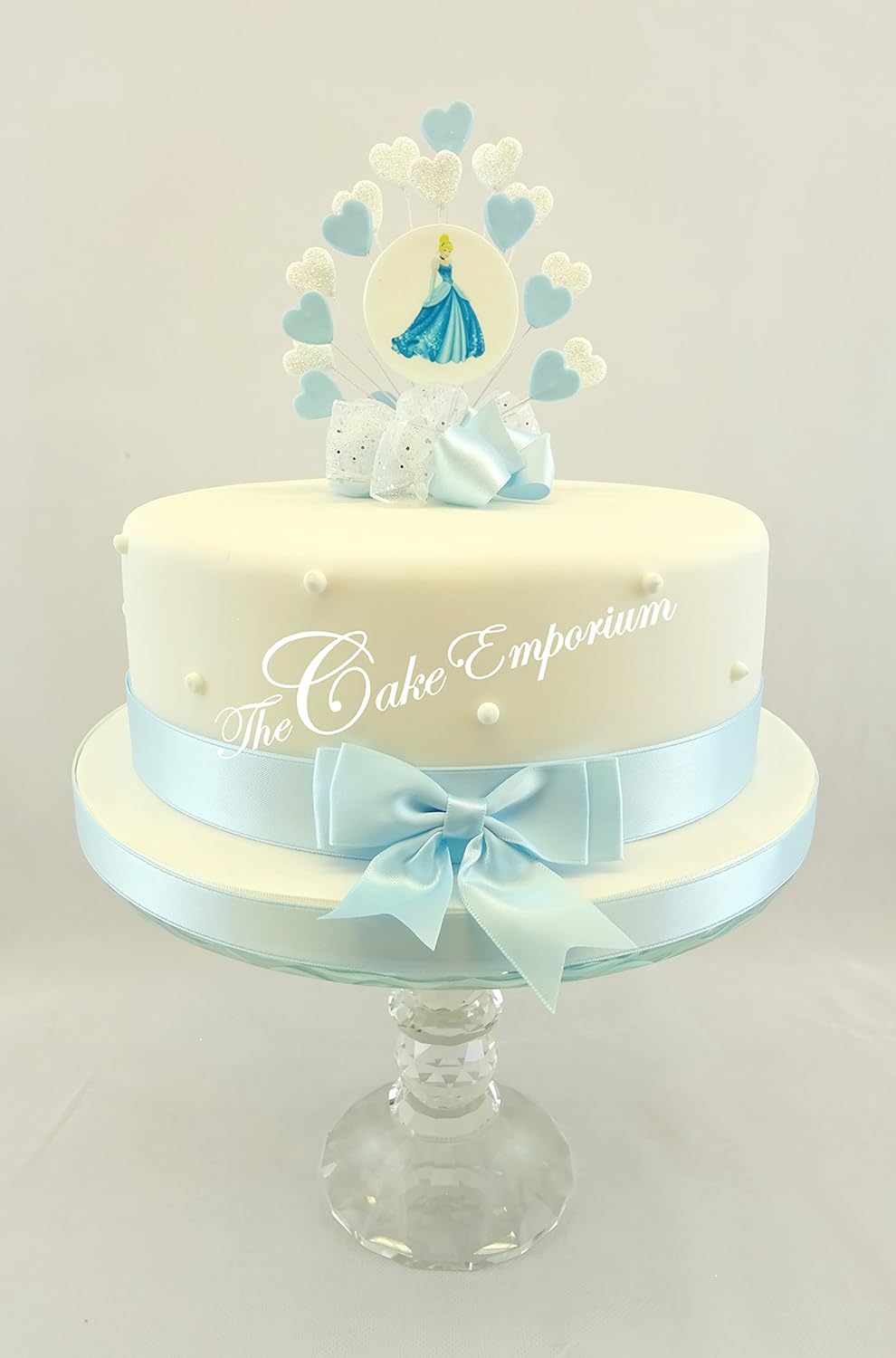 Decoration De Gateau D Anniversaire Cendrillon Disney En Forme De Cœur Avec Ruban Assorti Amazon Fr Cuisine Maison