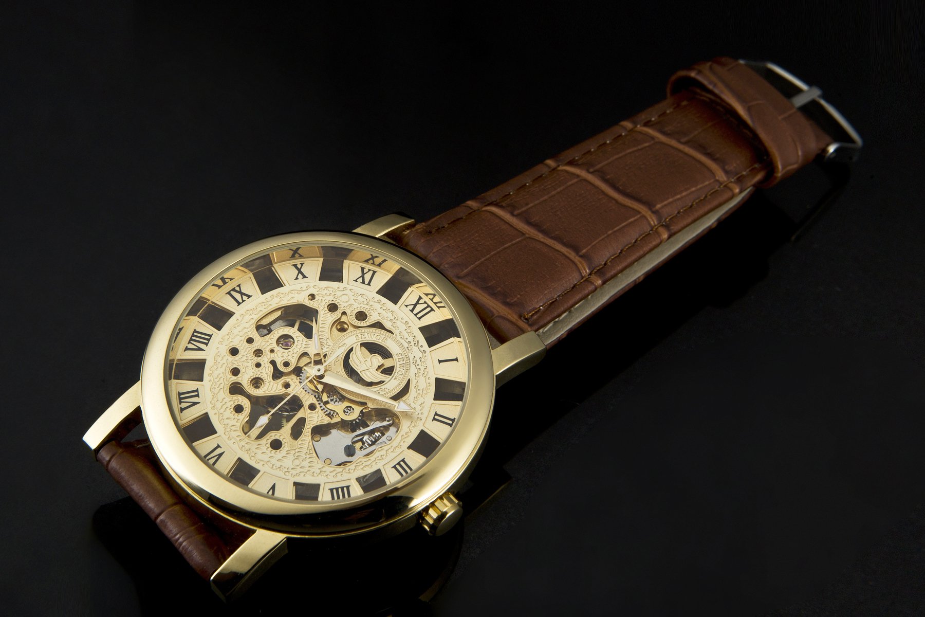 Sewor Men\'s Mechanical Roman Numeral Display Leather Wrist Watch Big Style 46mm (Gold)